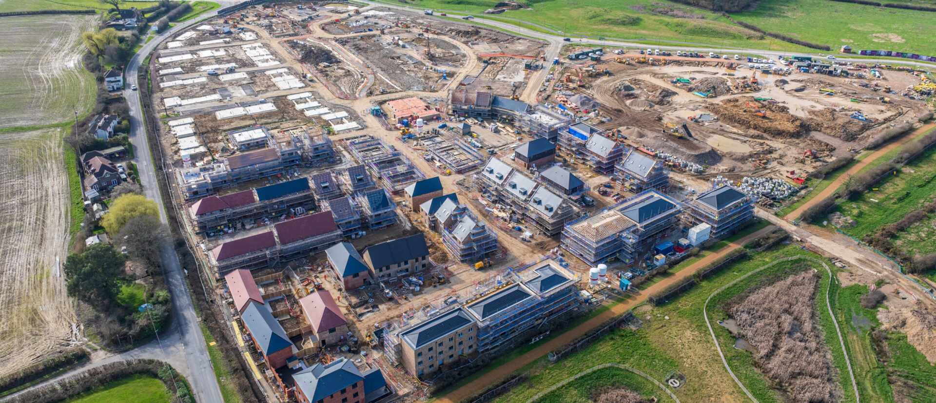 Latest aerial footage of the one Horton Heath development