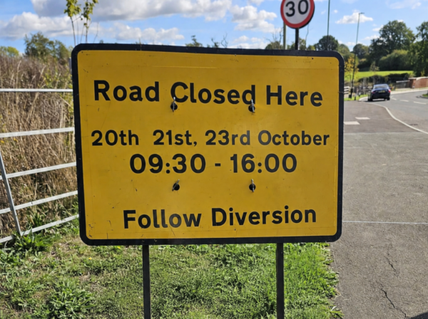 Advance Warning (yellow) Sign - road closure on The Avenue and Chalcroft Way